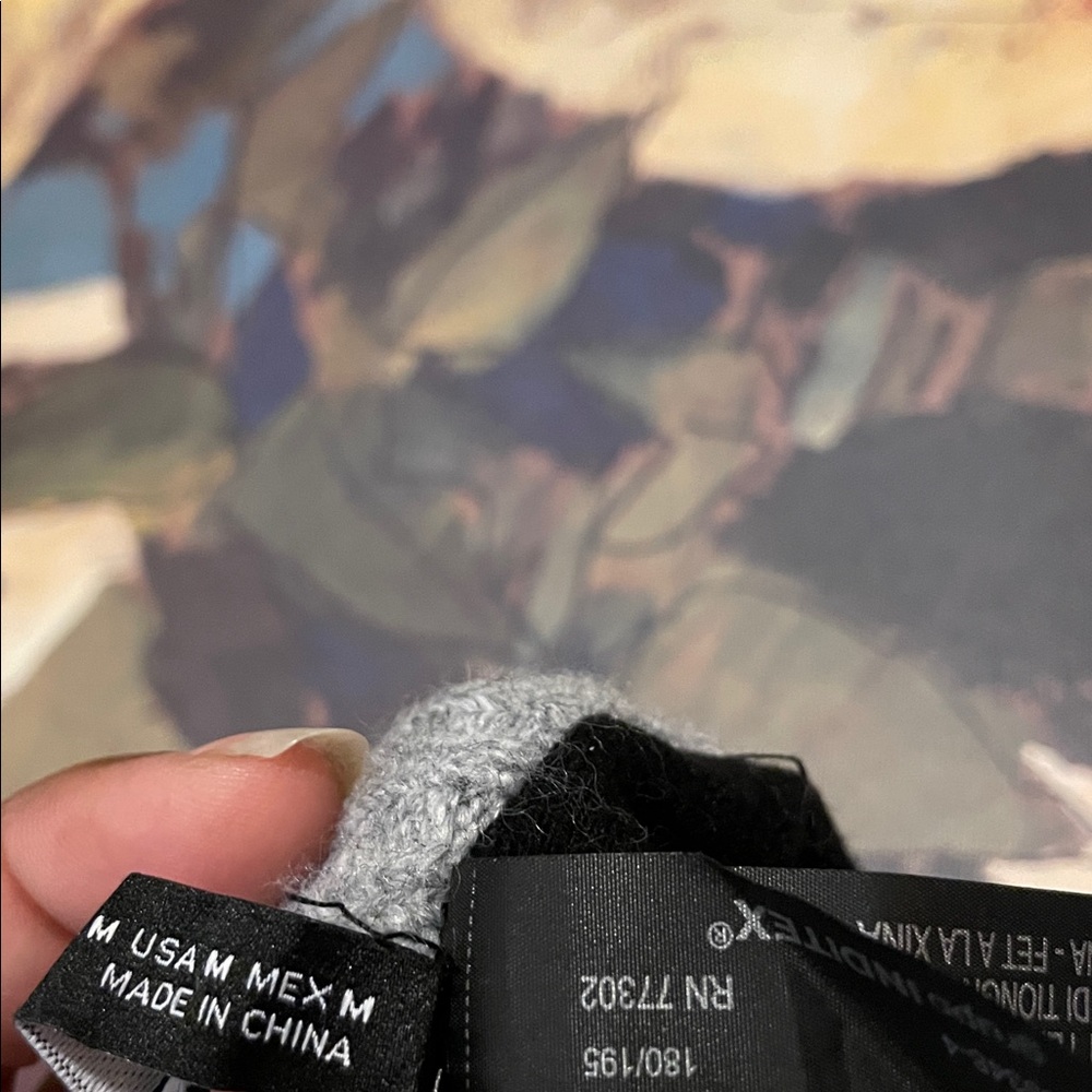 Zara Gloves - Picture 6 of 6